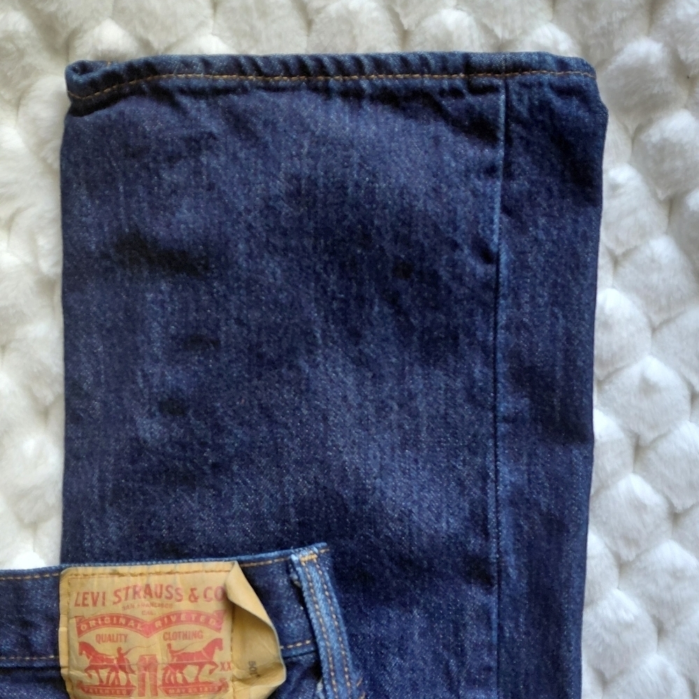 Dark Levi 501 Blue Jeans - Picture 10 of 10